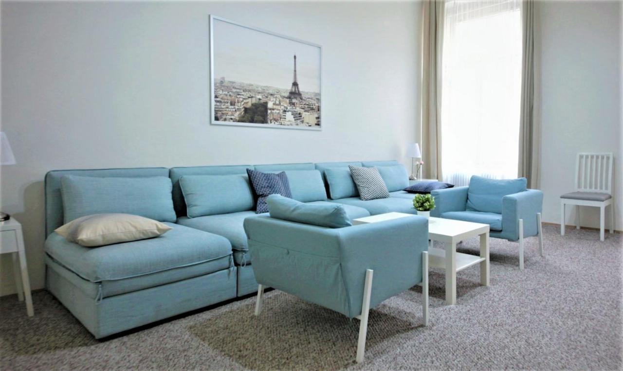 Aparthotel Wenceslas ปราก ภายนอก รูปภาพ